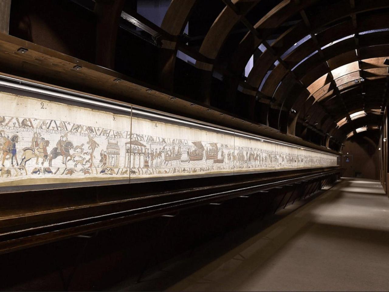 Au Centre Historique De Bayeux